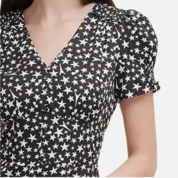 EUC Karl Lagerfeld Paris Star Printed Ruffle Dress  Black & White Size 12 - Picture 2 of 13